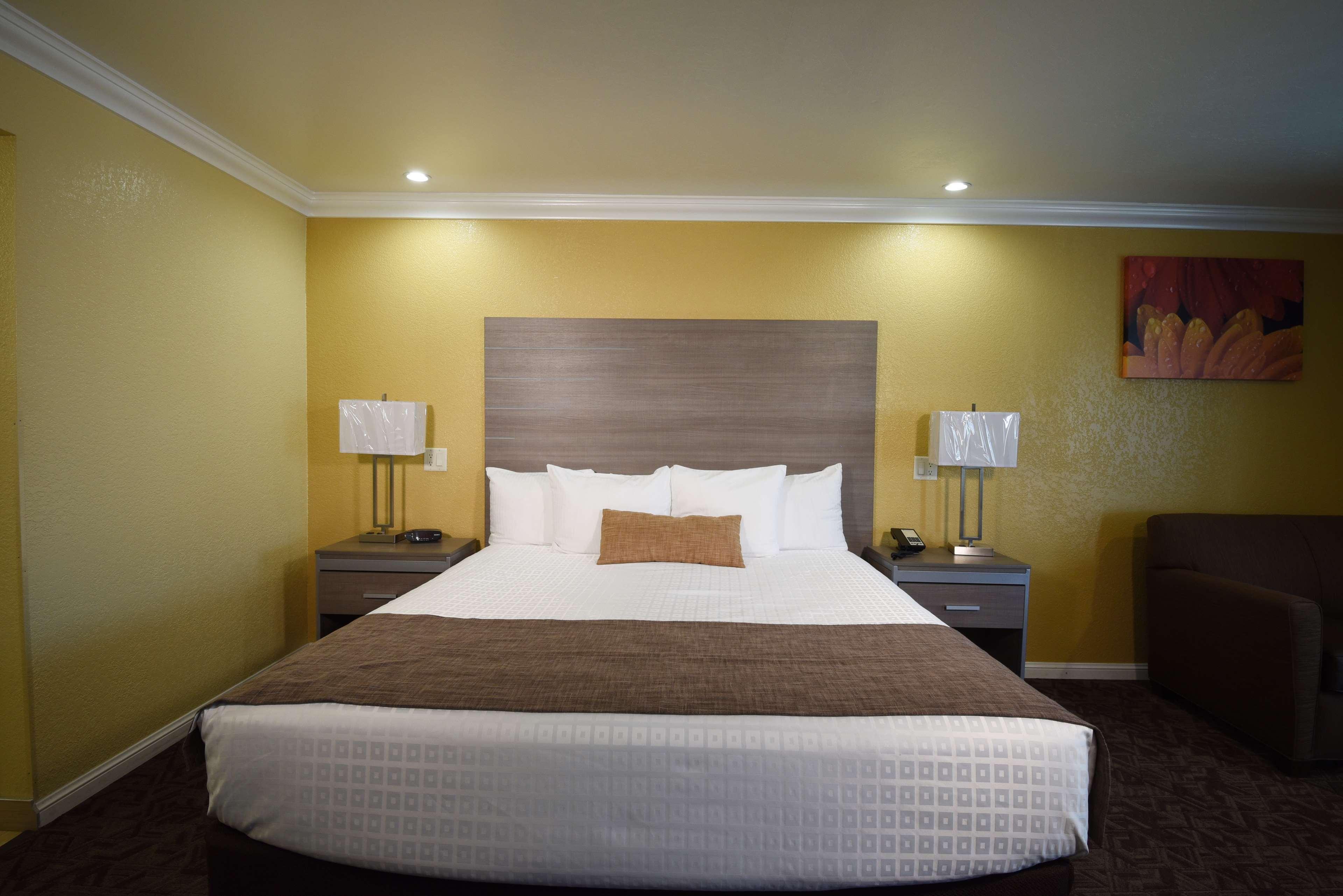 Best Western Hanford Inn Экстерьер фото