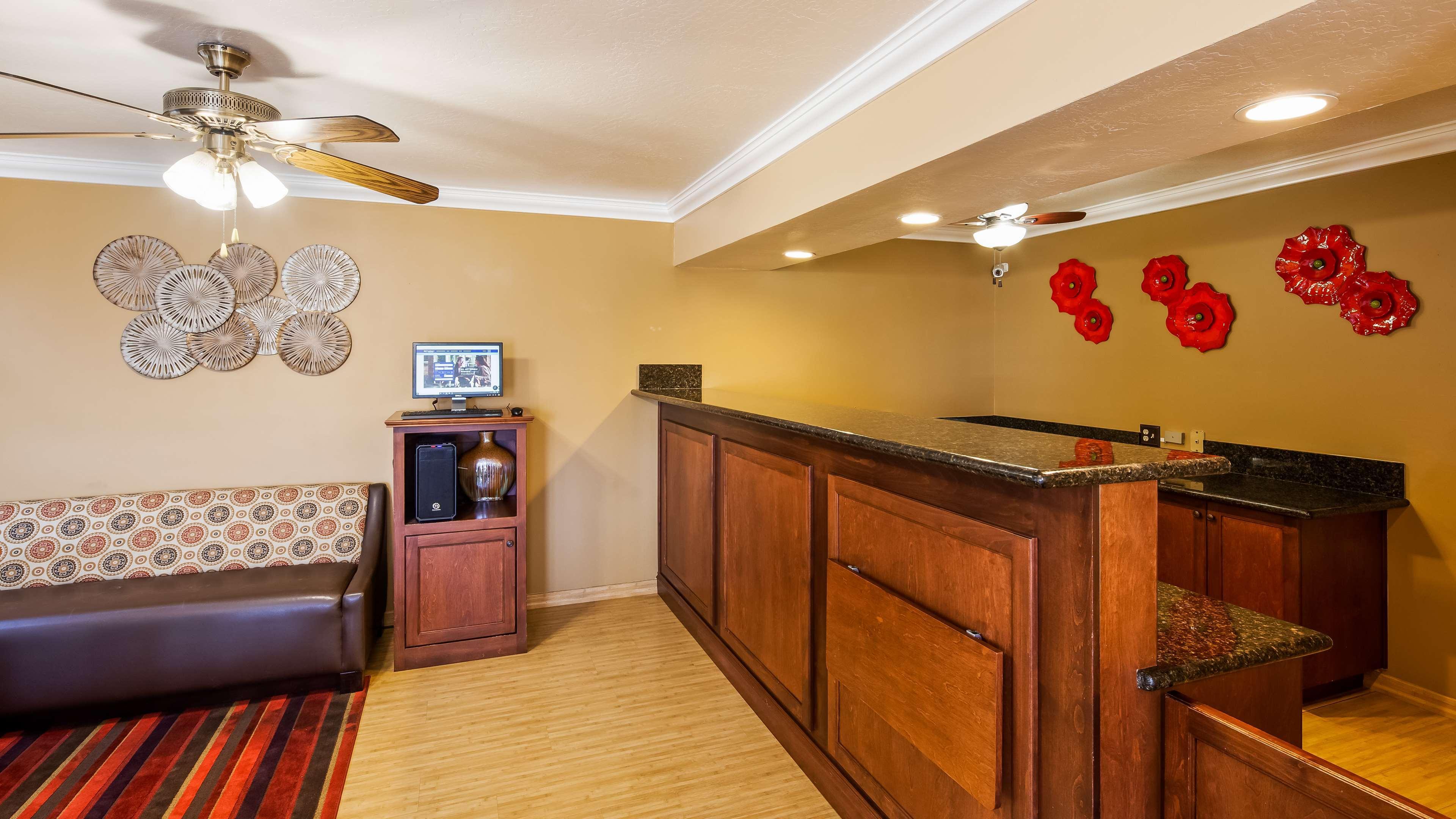 Best Western Hanford Inn Экстерьер фото